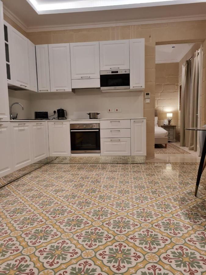 Typical Maltese Maisonette In St.Julians San Julián Exterior foto